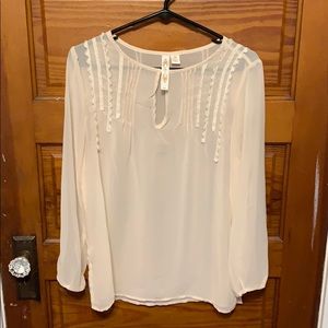 A diva blouse medium